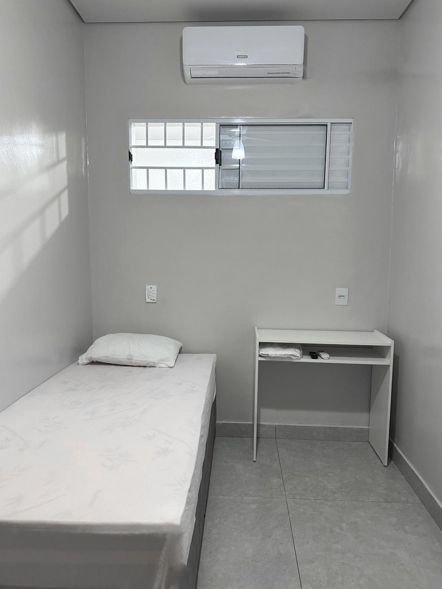 Spot Hotel E Pousada Uberlândia Exteriör bild